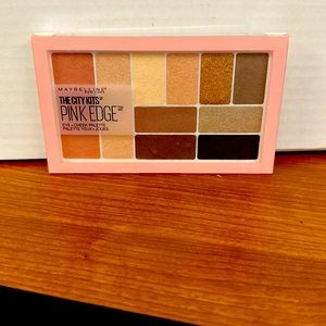 Maybelline the city kits pink edge